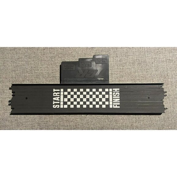 18 Piece Ideal Toy TCR Slot less Total Control Car Racing Track Assortment 1977 - Picture 6 of 7